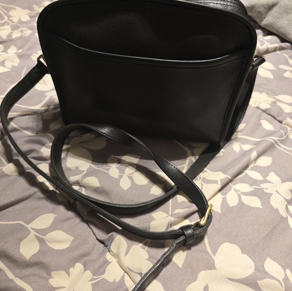 Vintage (1998) Coach bag style #9087 - Picture 9 of 13